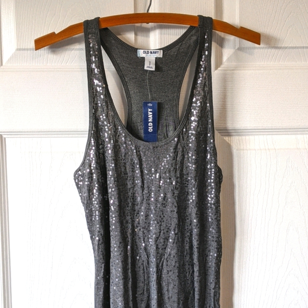 Semi-fitted sequin ✨ tank